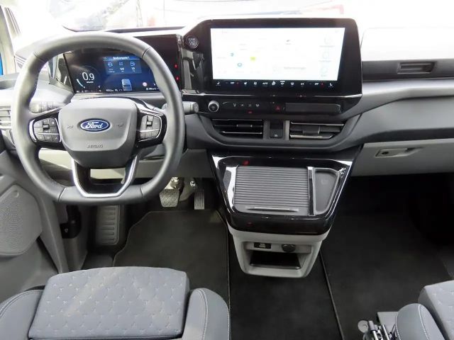 Ford Nugget