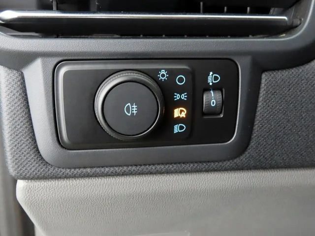 Ford Nugget