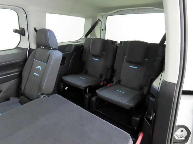 Ford Grand Tourneo