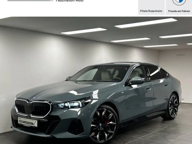 BMW 550 e xDrive Limousine M Sportpaket Pro Harman/Kardon 2025 Hybride / Benzine