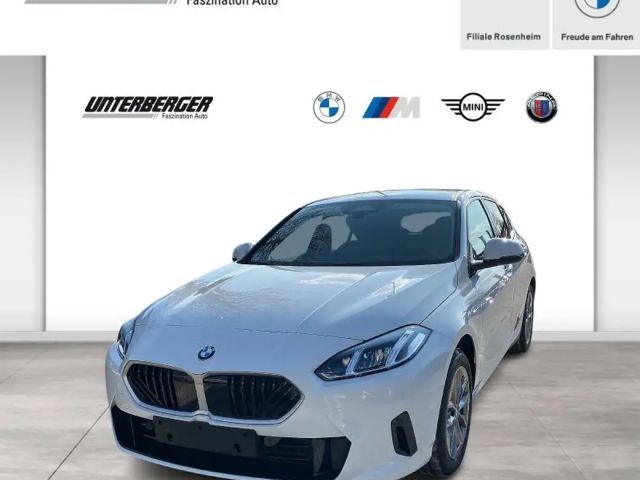 BMW 120 Driving Ass. NAVI DAB LED RFK SHZ 2026 Benzine