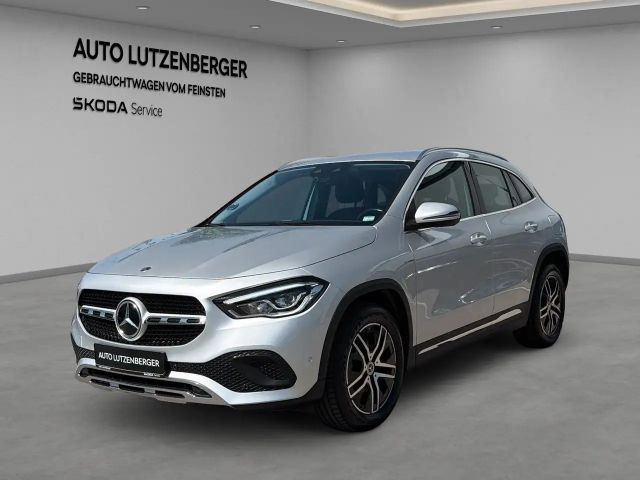 Mercedes-Benz GLA 200 Progressive AHK NAVI PARKLENK Standhz 2021 Benzine