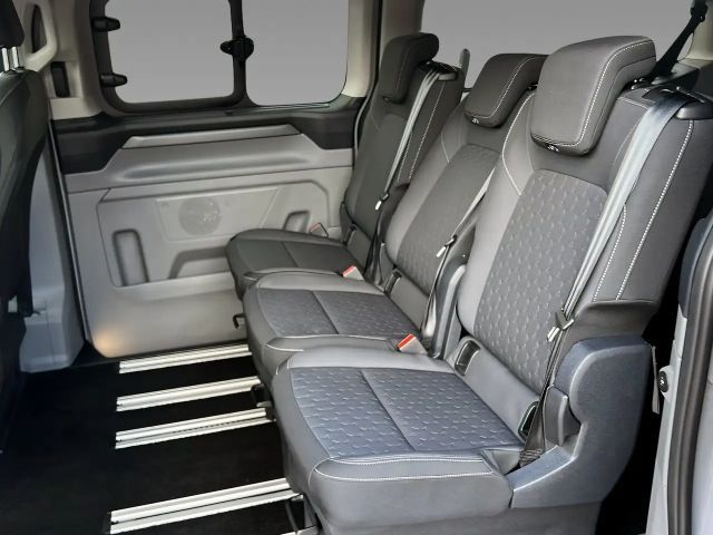 Ford Tourneo