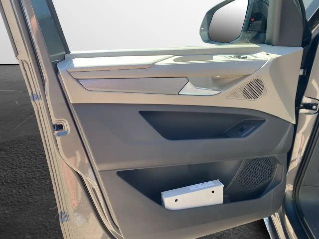 Volkswagen T7 California