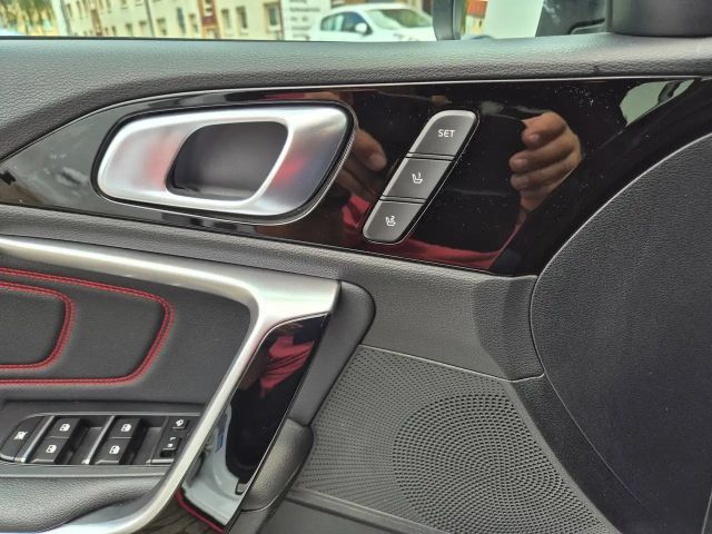 Kia Ceed / cee'd