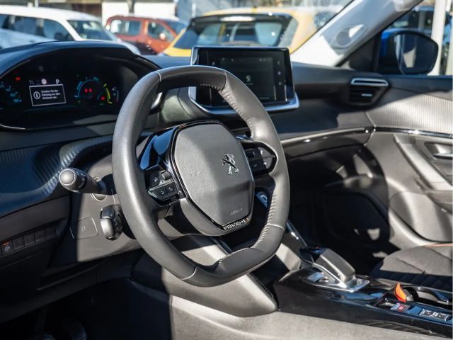 Peugeot e-2008
