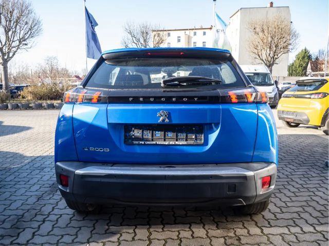 Peugeot e-2008