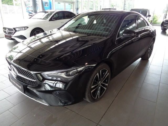 Mercedes-Benz CLA 180 LED,KAMERA,NAVI,ADVANCED,NP:47.326,- 2024 Benzine