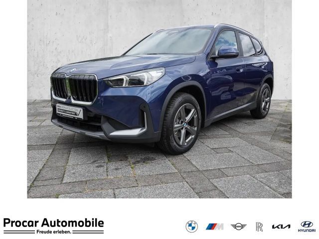 BMW X1 sDrive18i HUD ACC RFK NAVI LED Sound Syst. 2023 Benzine