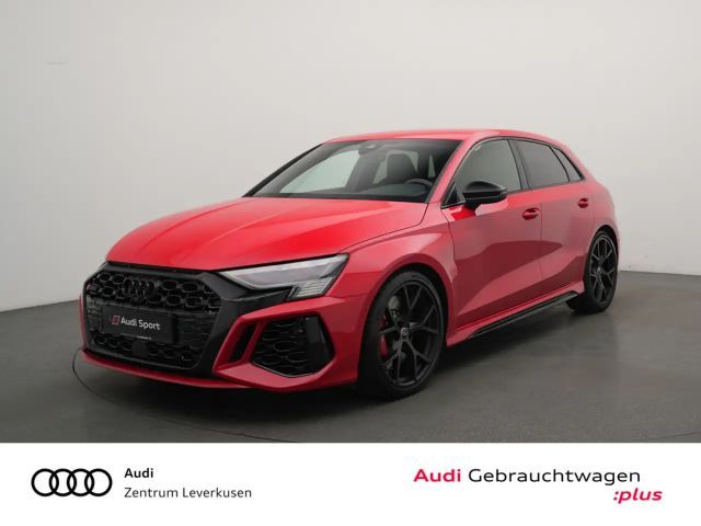 Audi RS3 Sportback MATRIX RAUTE B&O KAM 360° ACC N 2023 Benzine