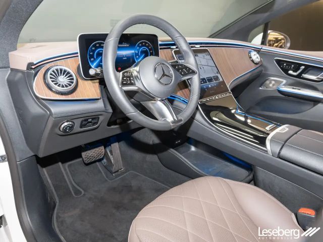 Mercedes-Benz EQE 300