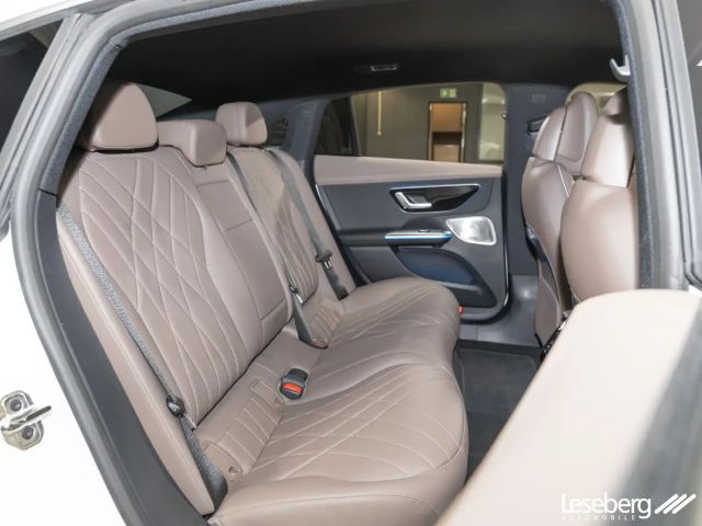 Mercedes-Benz EQE 300