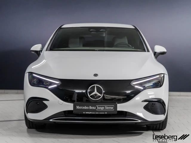Mercedes-Benz EQE 300
