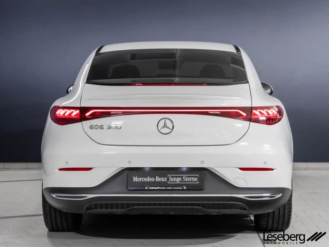 Mercedes-Benz EQE 300
