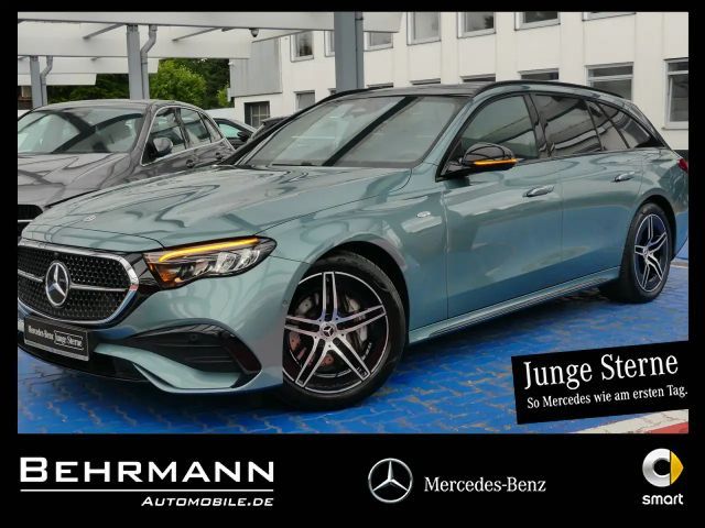 Mercedes-Benz E 300 E 300de T AMG +Panorama+Distronic+360°Kamera+AHK 2025 Hybride / Diesel