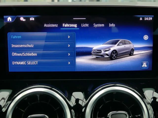 Mercedes-Benz B 180