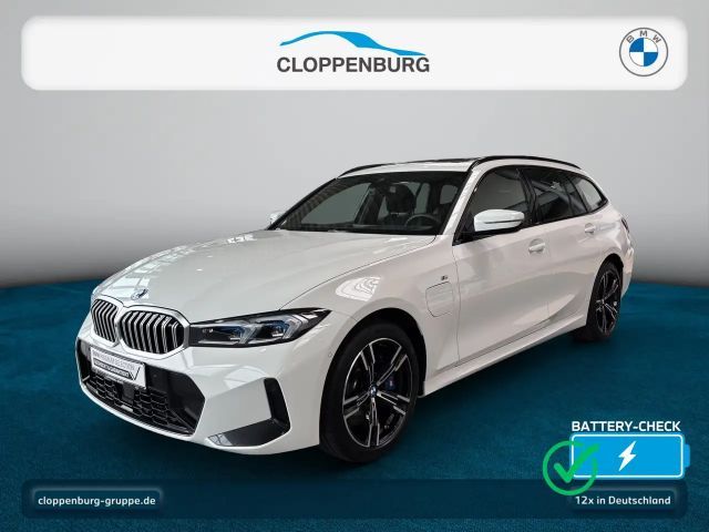 BMW 330 e Touring M Sportpaket Head-Up UPE: 79.529€ 2025 Hybride / Benzine
