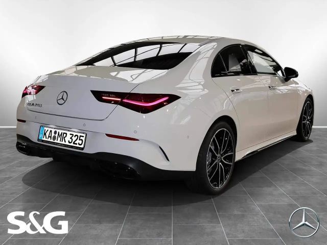 Mercedes-Benz CLA 200