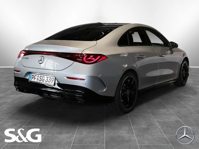 Mercedes-Benz CLA 200