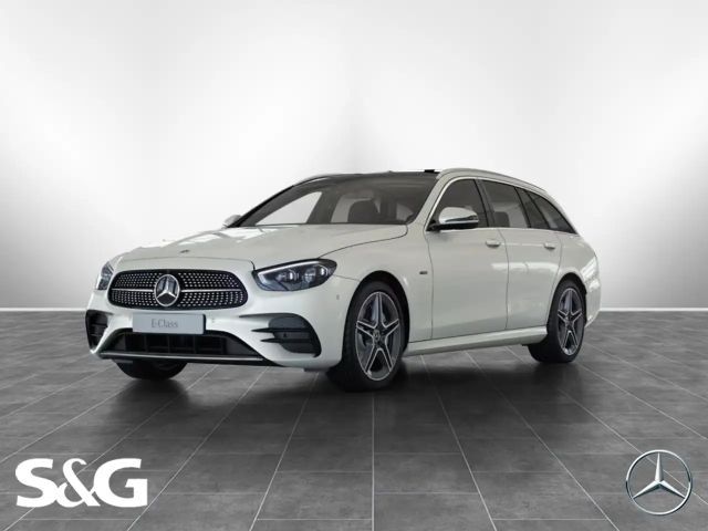 Mercedes-Benz E 300 de 4M T AMG AHK+M-LED+HEADUP+PANO+360°+18" 2021 Hybride / Diesel