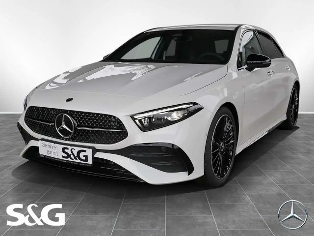 Mercedes-Benz A 200 AMG MBUX+M-LED+AHK+RüKam+Distro+Night+19 2026 Benzine