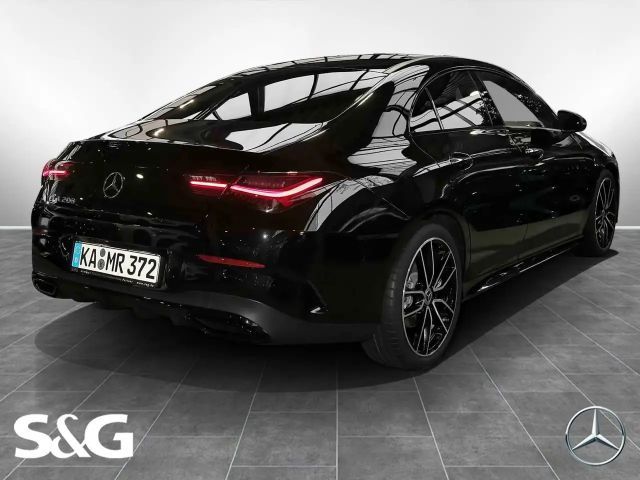 Mercedes-Benz CLA 200