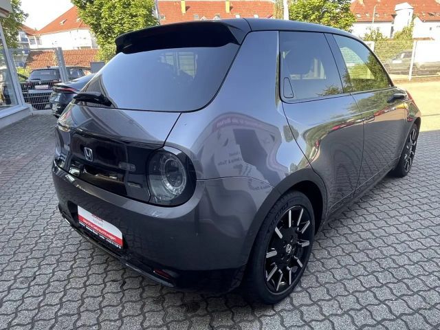 Honda e