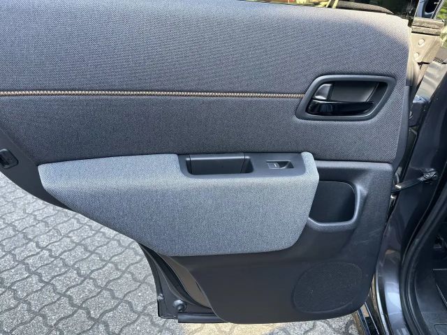 Honda e