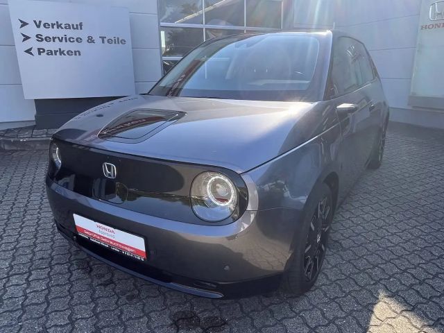 Honda e