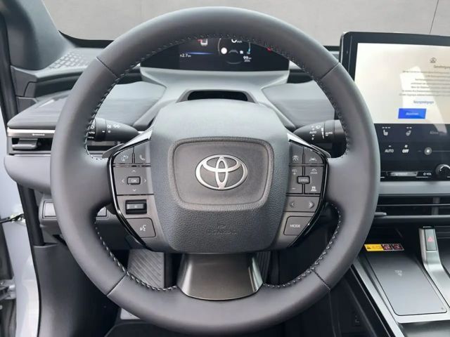 Toyota C-HR+