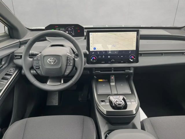 Toyota C-HR+