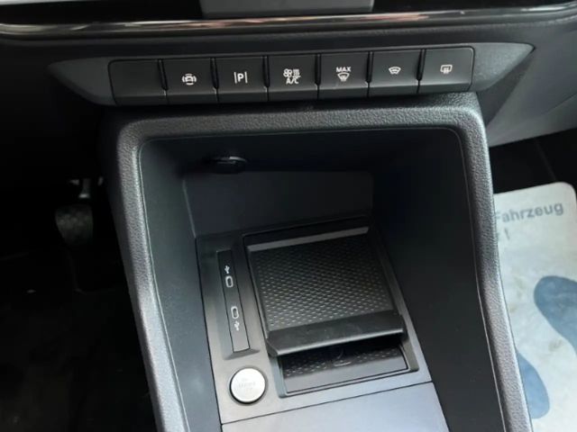 Ford Grand Tourneo