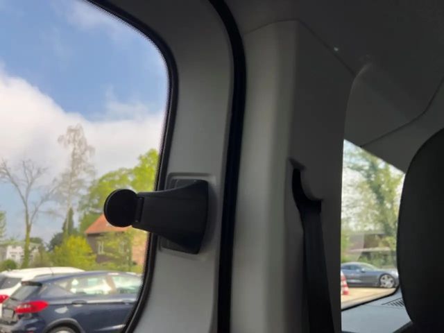 Ford Grand Tourneo