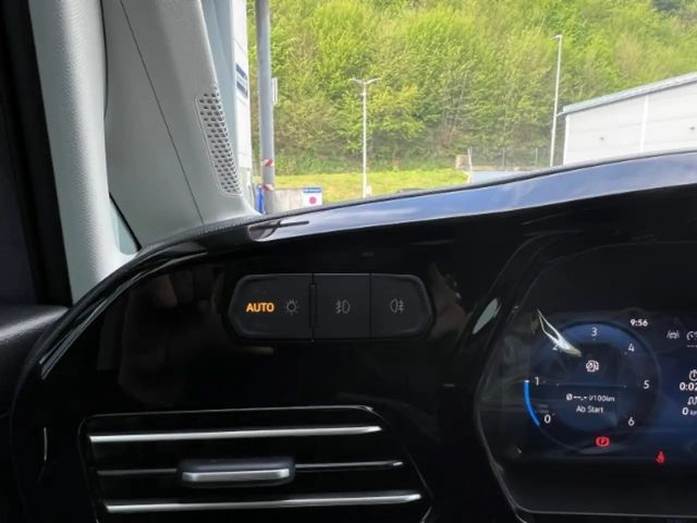 Ford Grand Tourneo