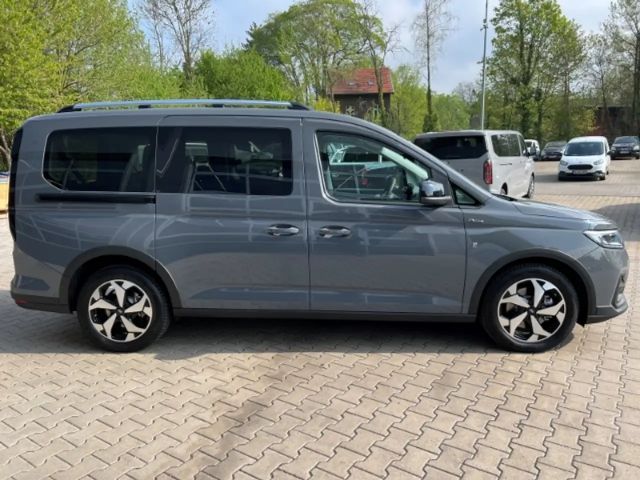 Ford Grand Tourneo