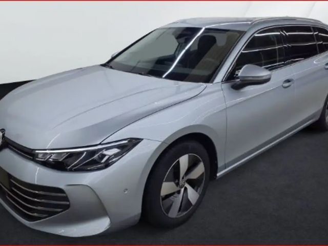 Volkswagen Passat Variant 1.5 eTSI Business Navi AHK 360° 2025 Benzine