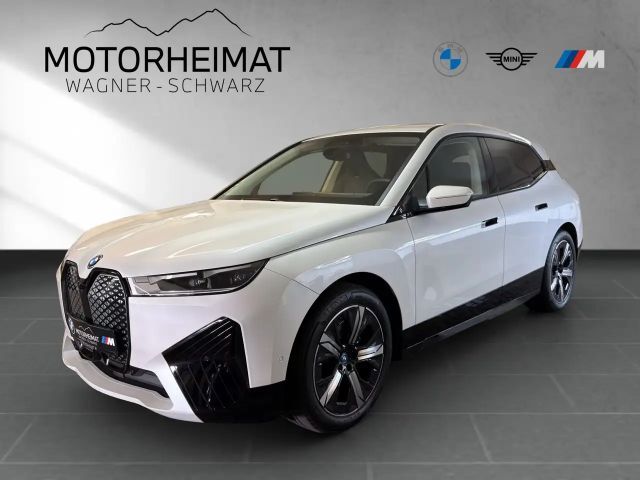 BMW iX xDrive40 Sportpaket 21" ACC 360° HUD 2025 Elektrisch
