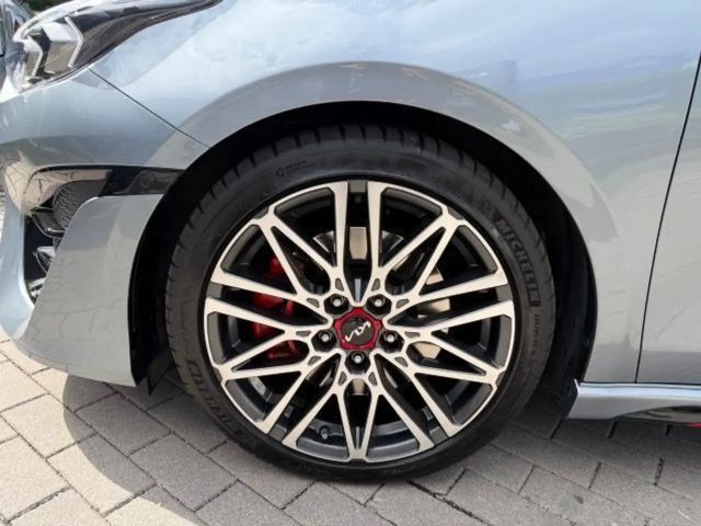 Kia Ceed / cee'd