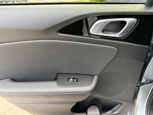 Kia Ceed / cee'd