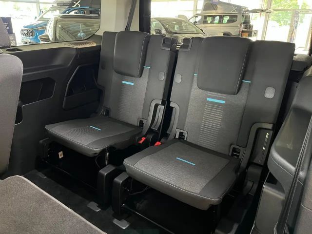 Ford Grand Tourneo