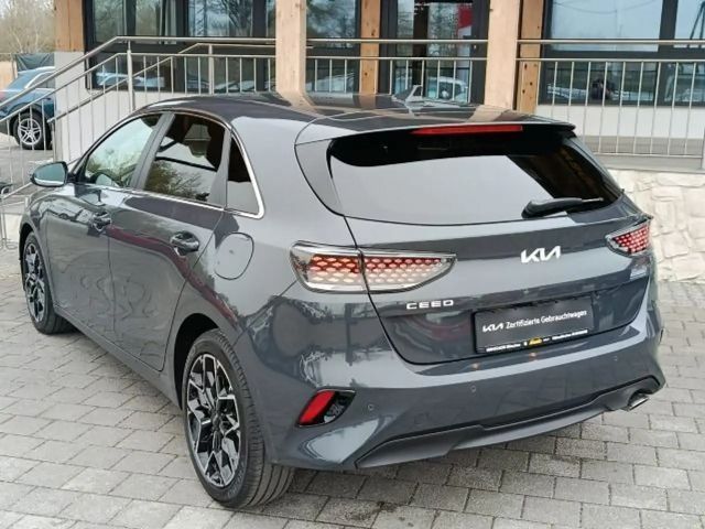 Kia Ceed / cee'd
