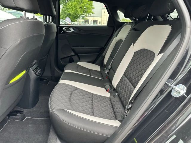 Kia Ceed / cee'd