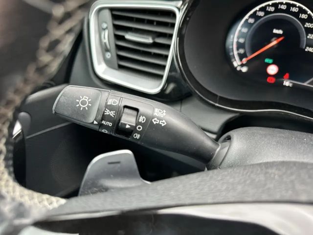 Kia Ceed / cee'd