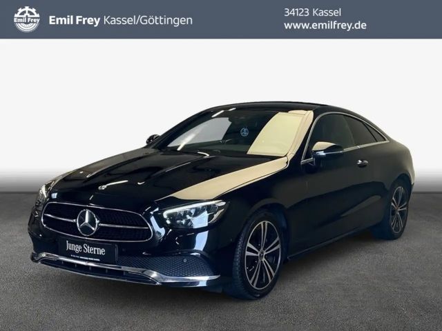 Mercedes-Benz E 200 E-Klasse 2022 Benzine