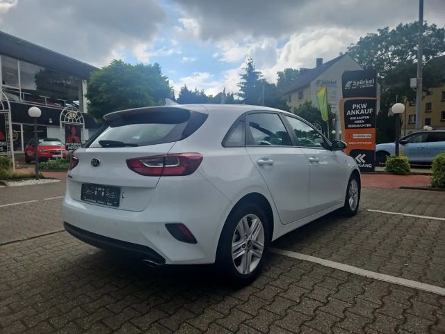 Kia Ceed / cee'd