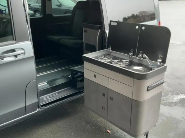 Mercedes-Benz V 250