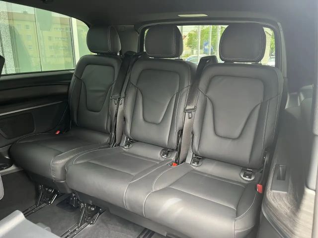 Mercedes-Benz V 250