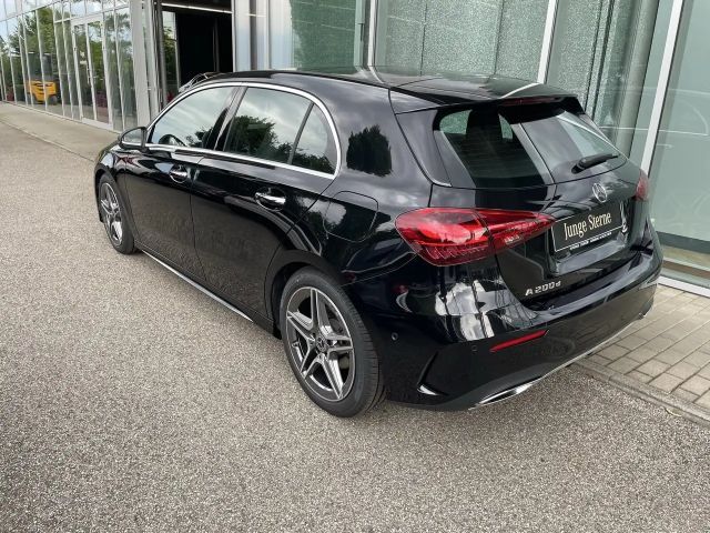 Mercedes-Benz A 200