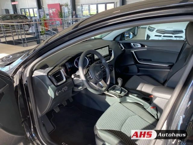 Kia Ceed / cee'd