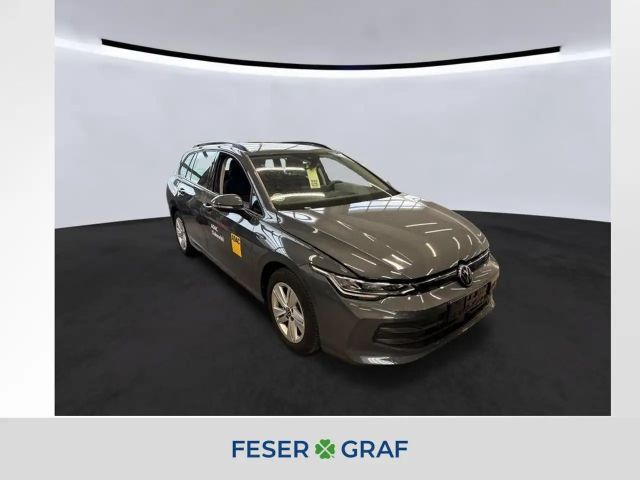 Volkswagen Golf VIII Variant, 1.5 eTSI DSG Life LED*Shzg.*AHK*ACC* 2025 Benzine